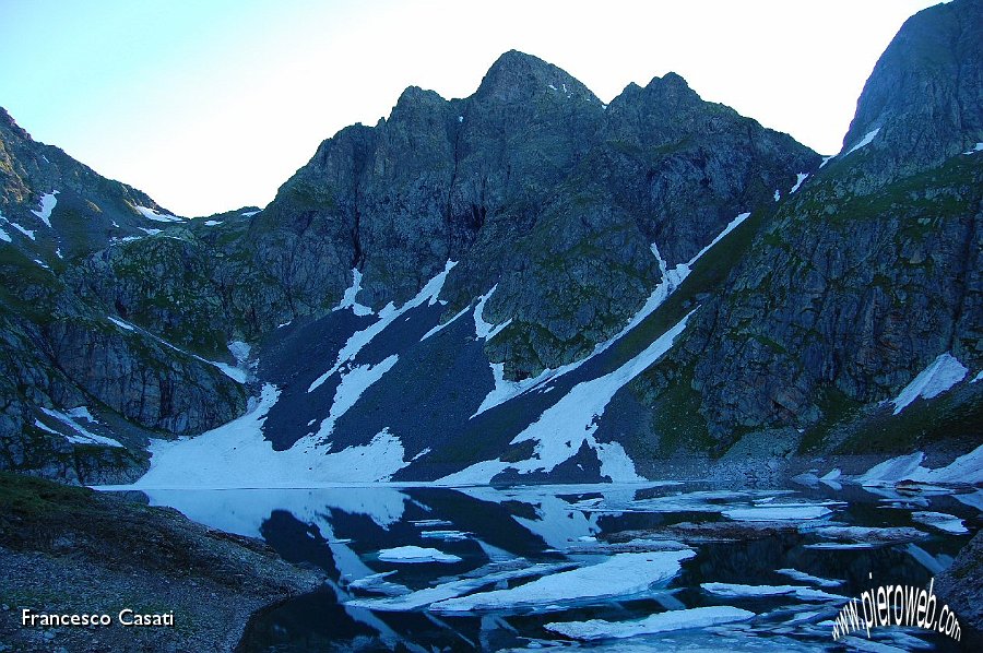 10 Aga e Lago del Diavolo.jpg